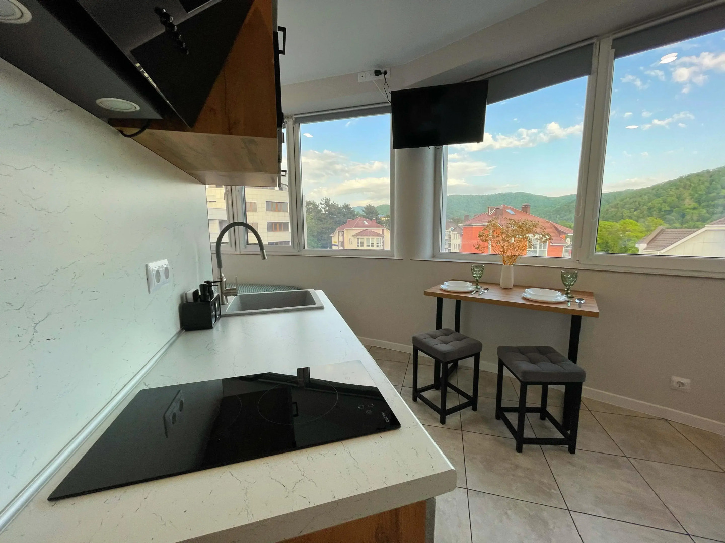 Апартаменты с Панорамным Видом Горы и Море