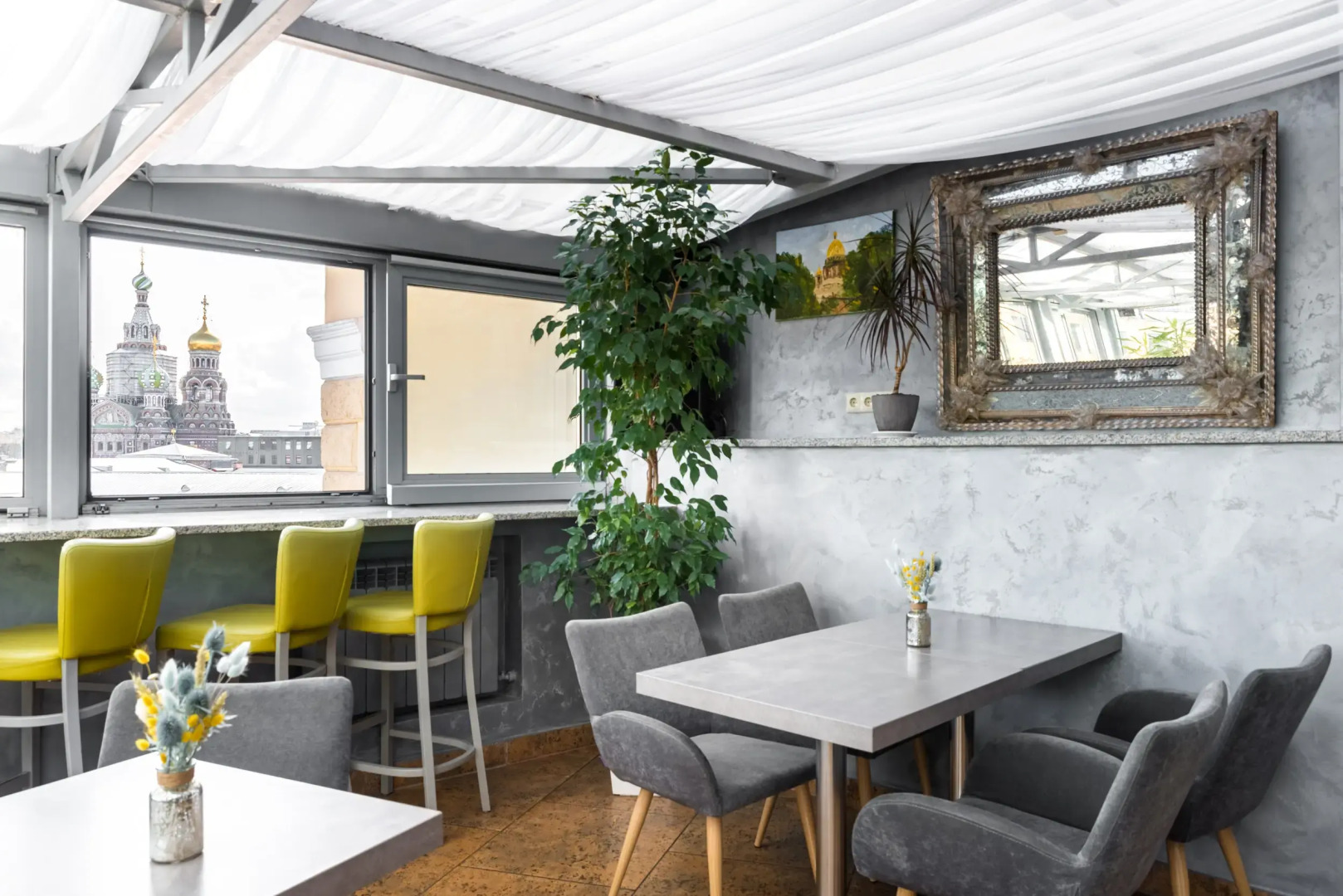 Отель Три Моста