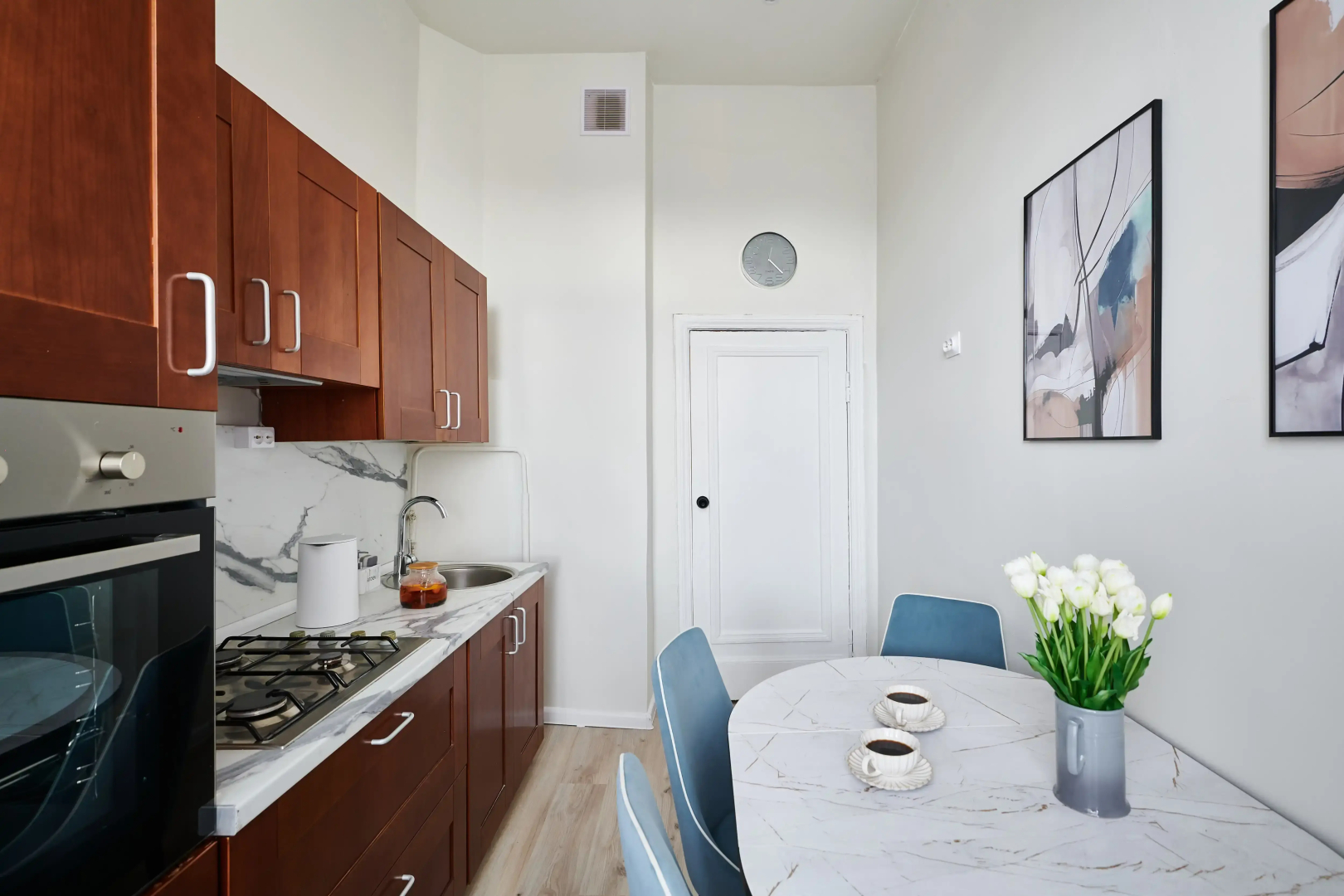 Квартира GM Apartments Тихая и уютная Трехкомнатная на Краснопресненской набережной