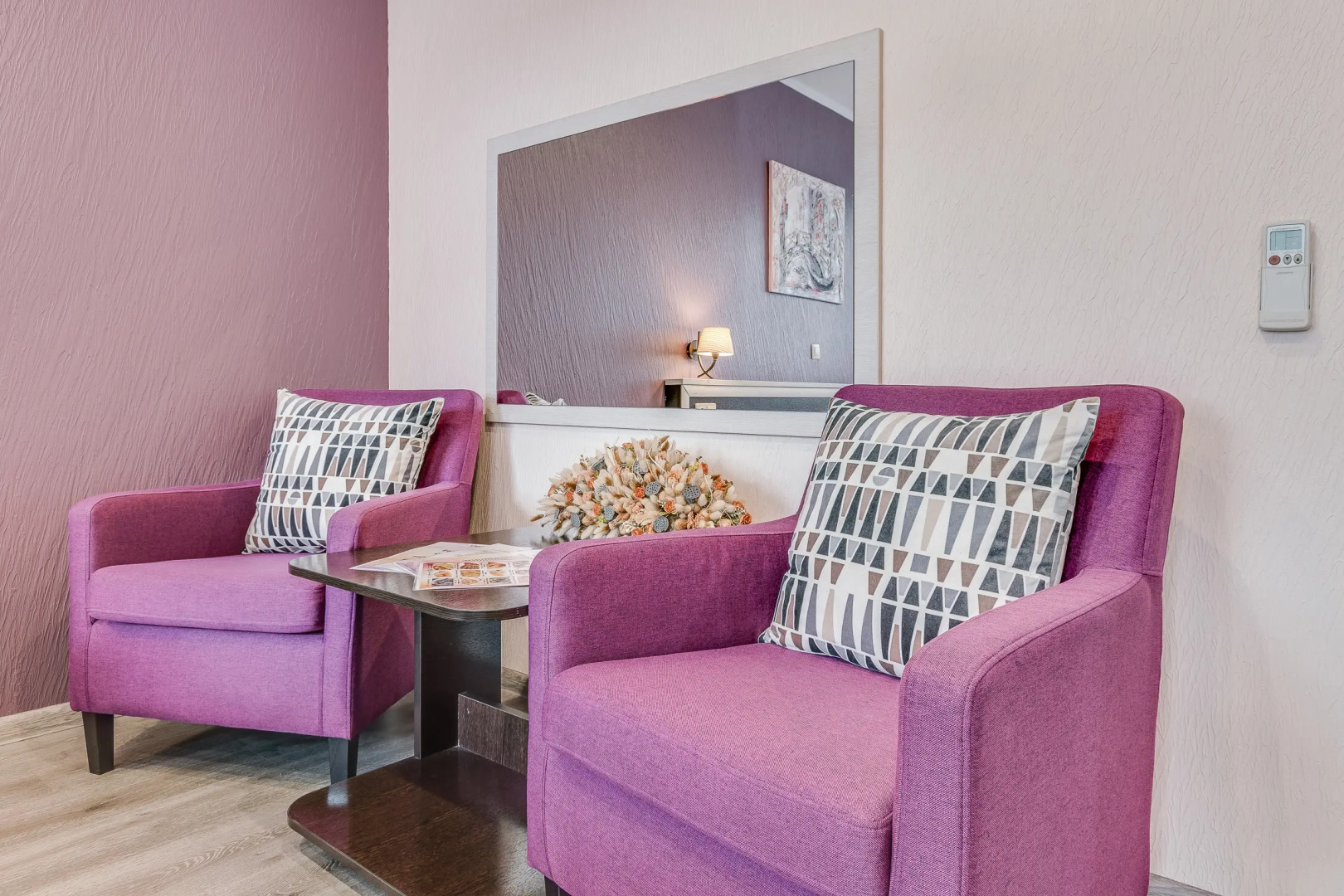 Отель Велес