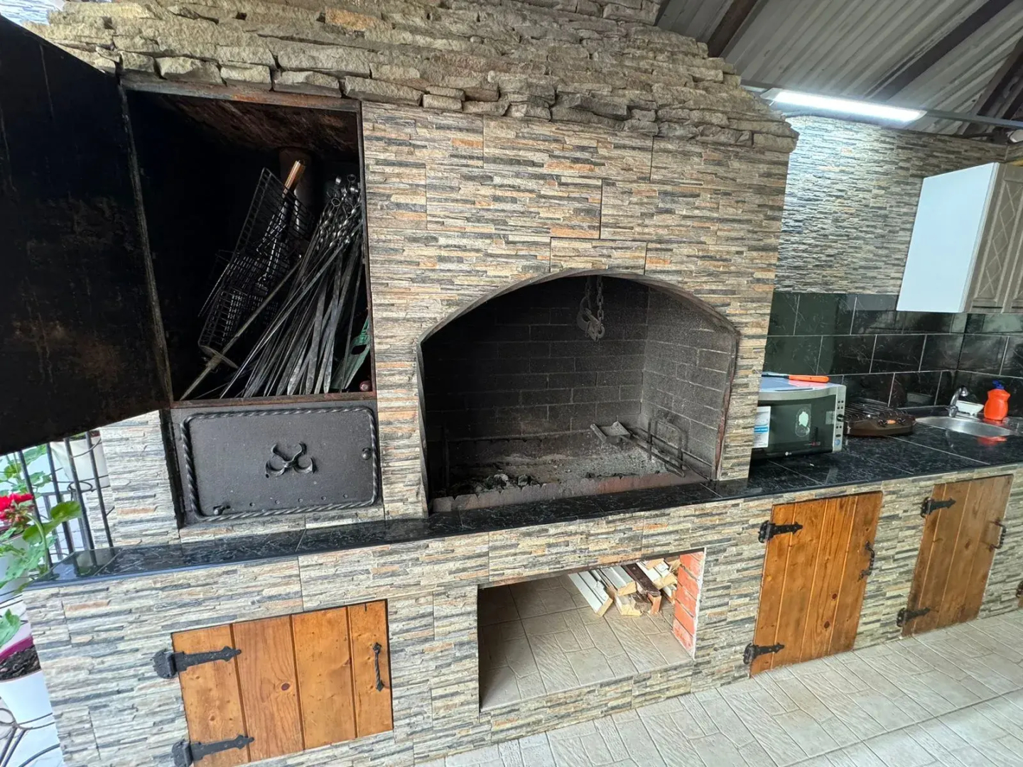 Отель Тростник