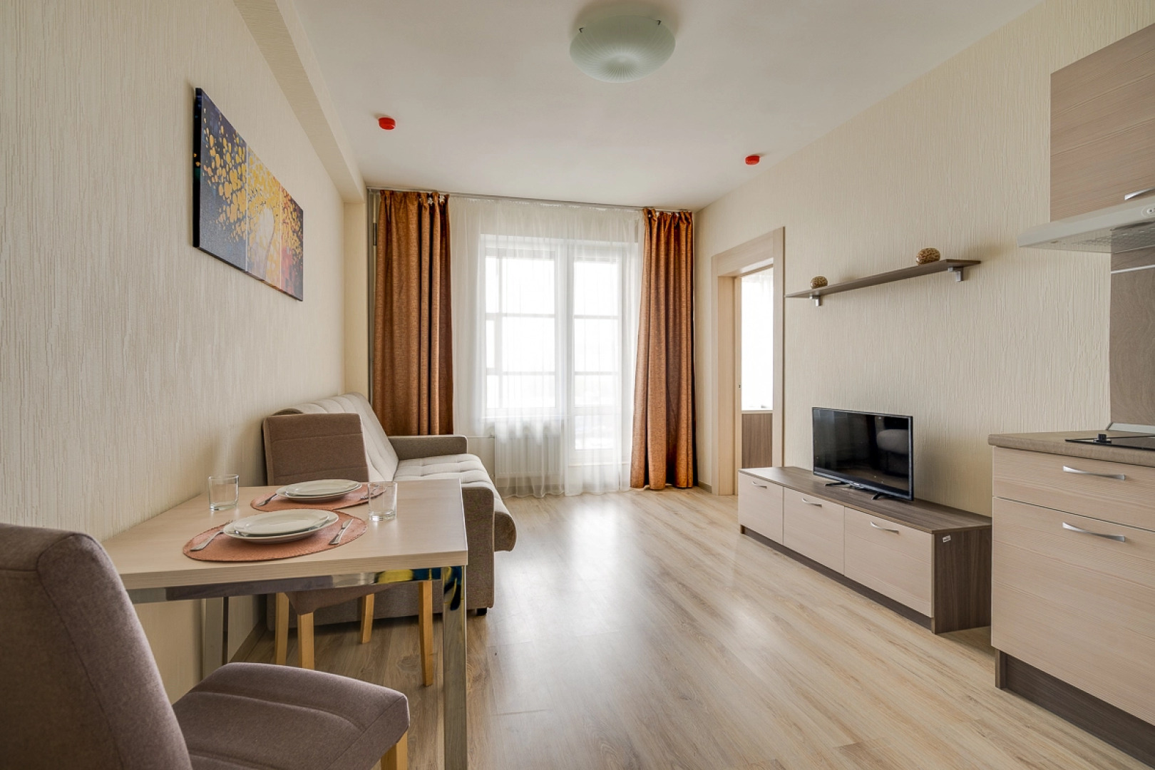 Апарт-отель Salut Rent