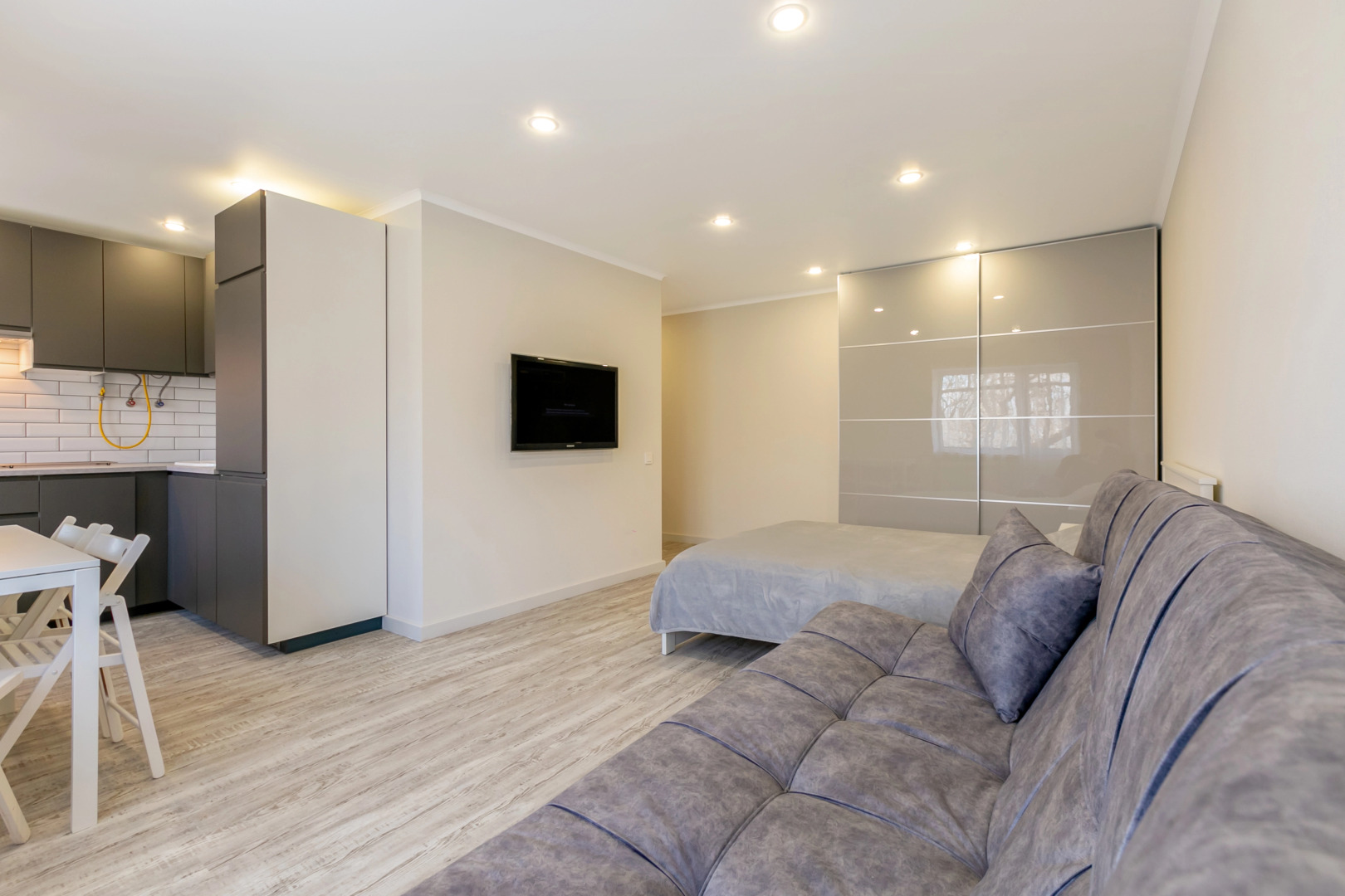 Апартаменты на набережной Адмирала Серебрякова