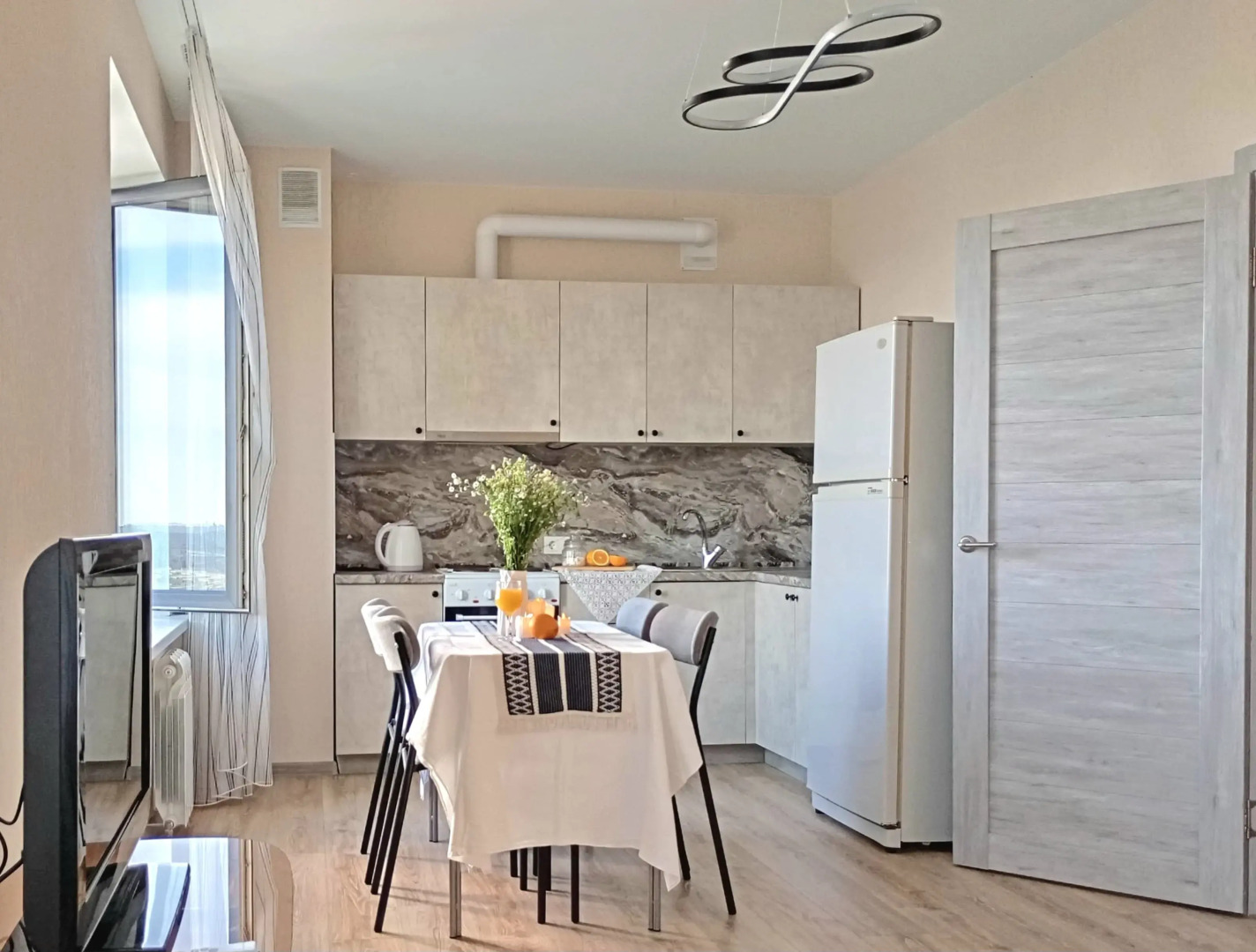 Квартира So fine Сети DeNewHome, Евротрешка в Центре с Парковочным Местом