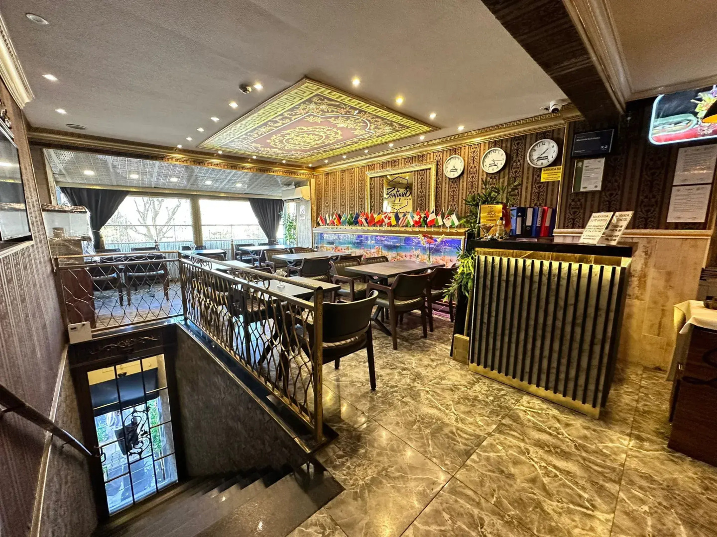 Отель Maranda Suit