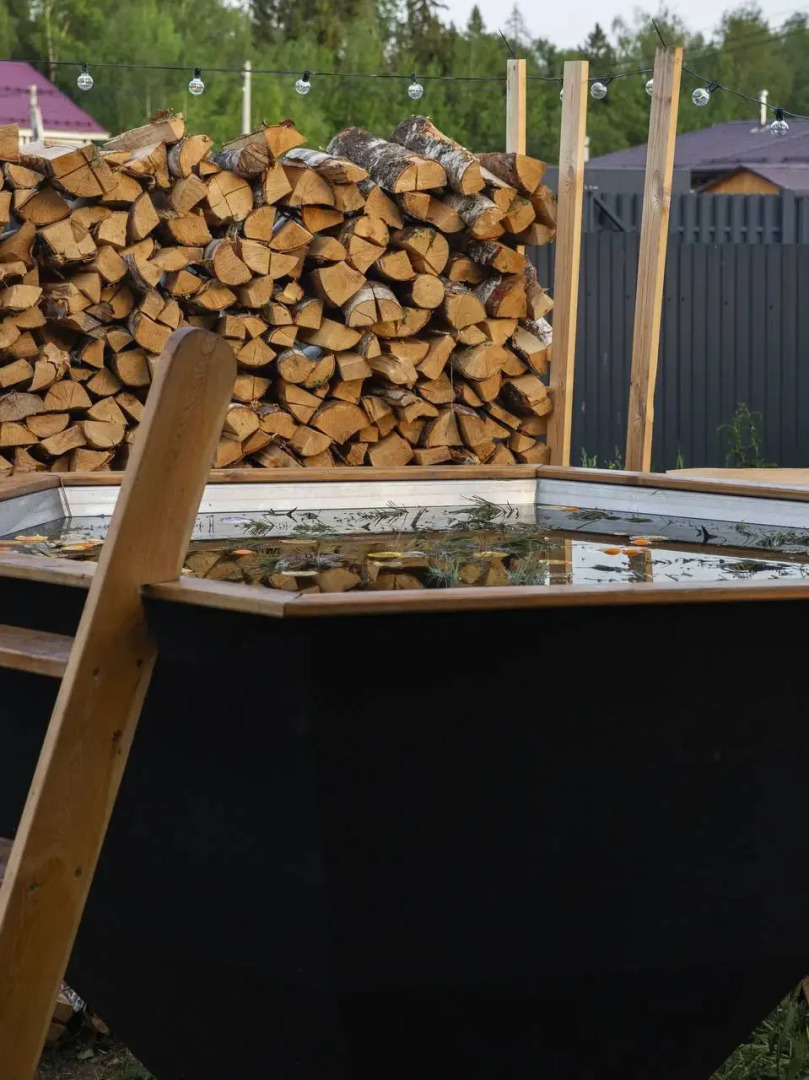 Частный дом с большим сибирским банным чаном