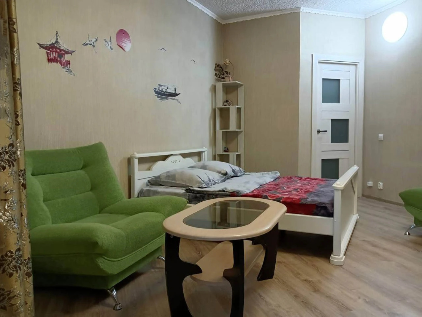 Квартира большая у ТЦ Крейсер, 33 квартиры