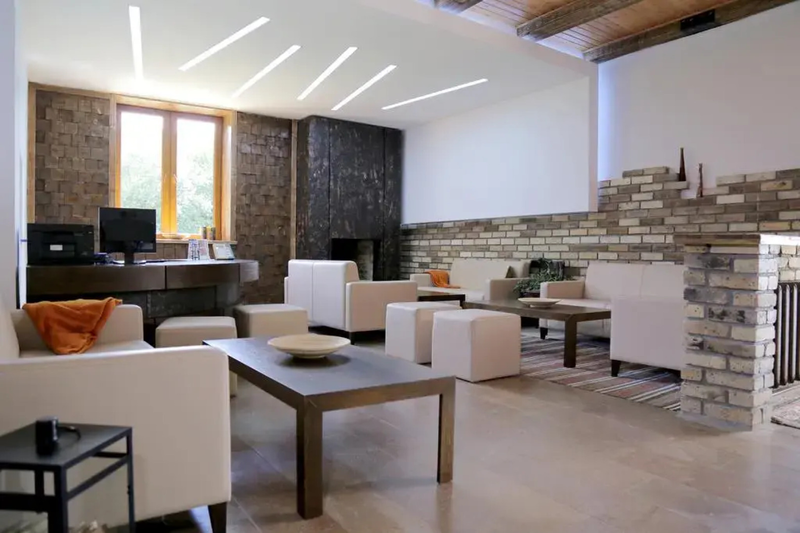 Отель Теж Лер Резорт