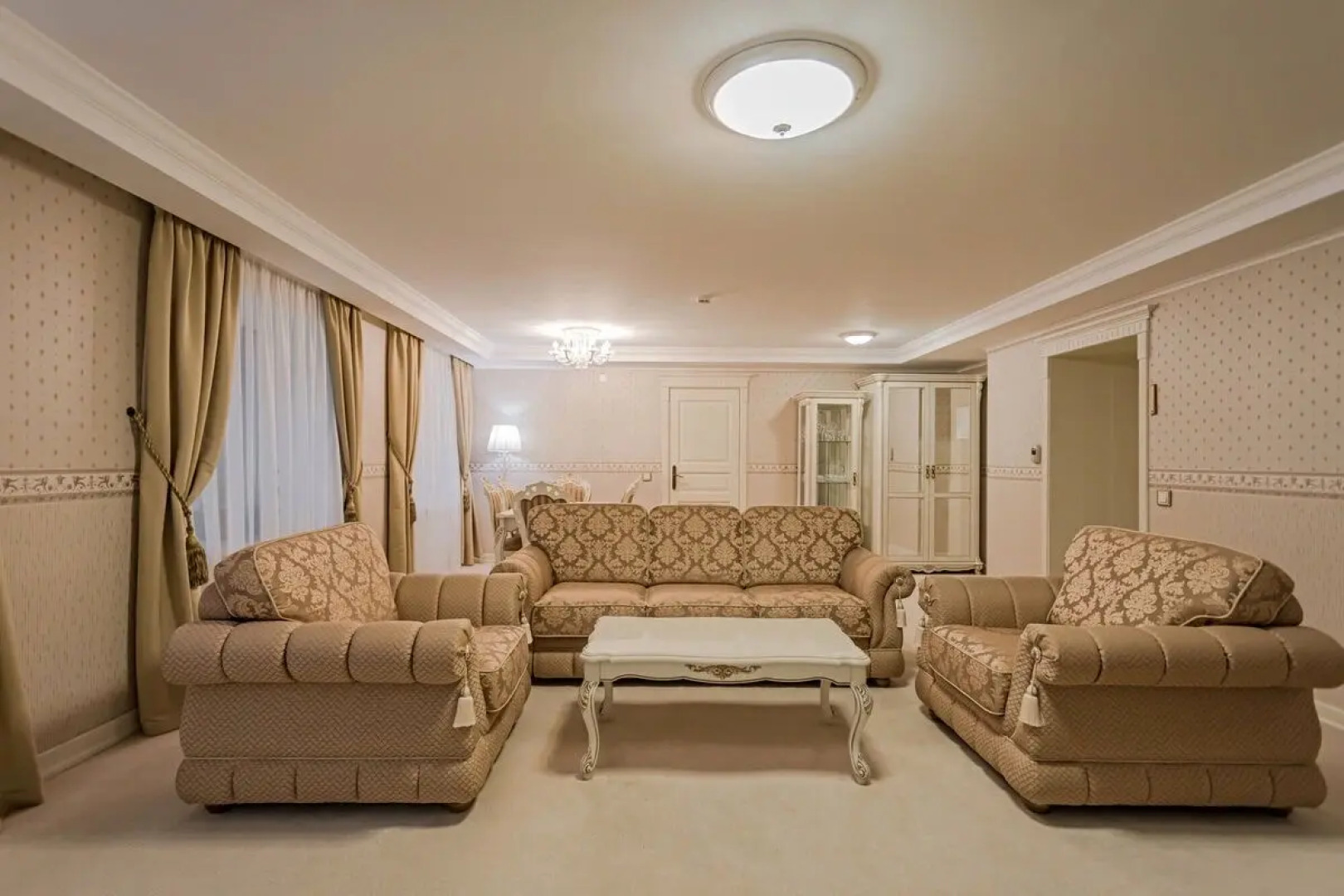 Отель Полонез