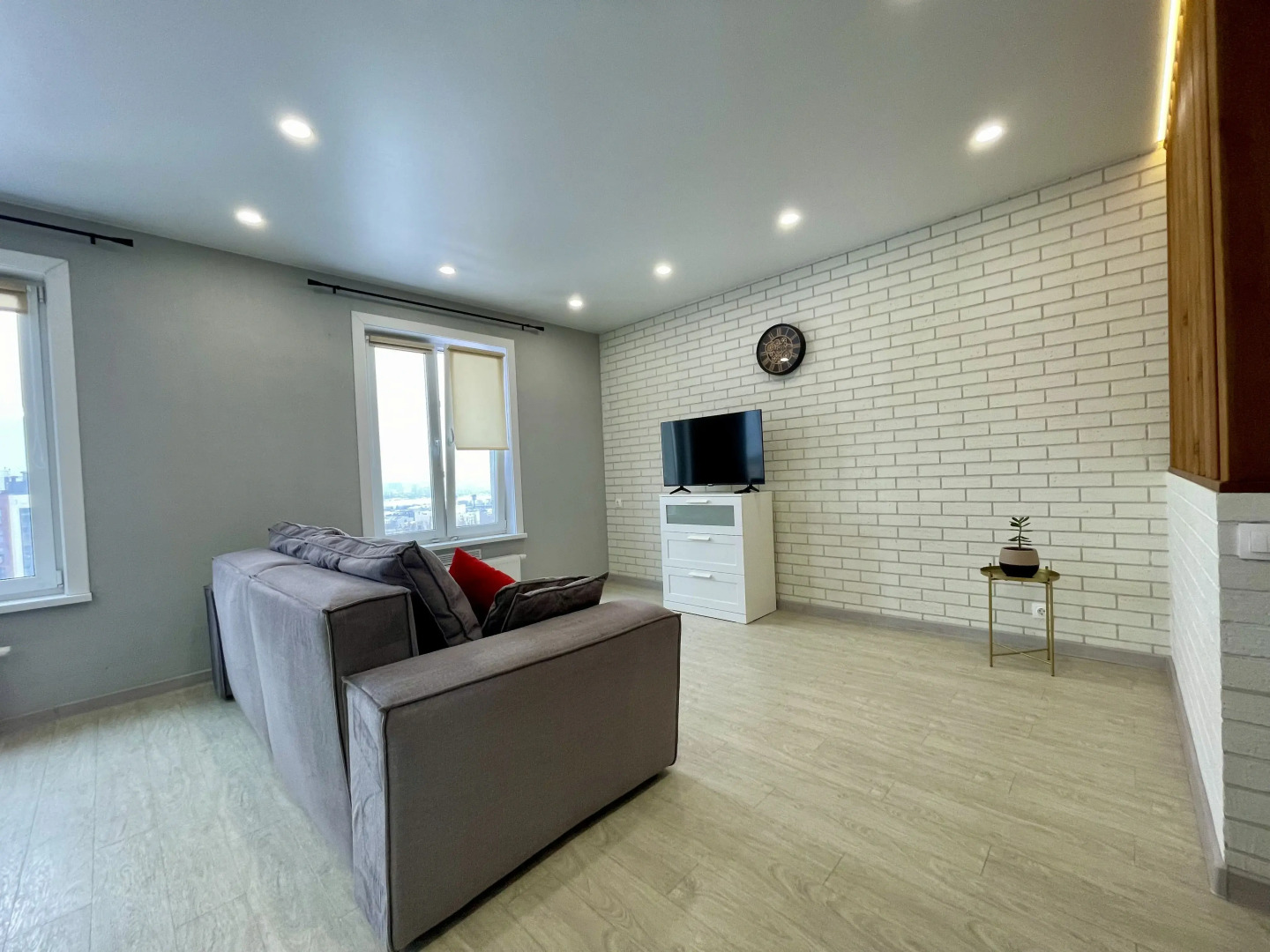 Квартира Просторная видовая 2к на 15 этаже в Центре Иркутска