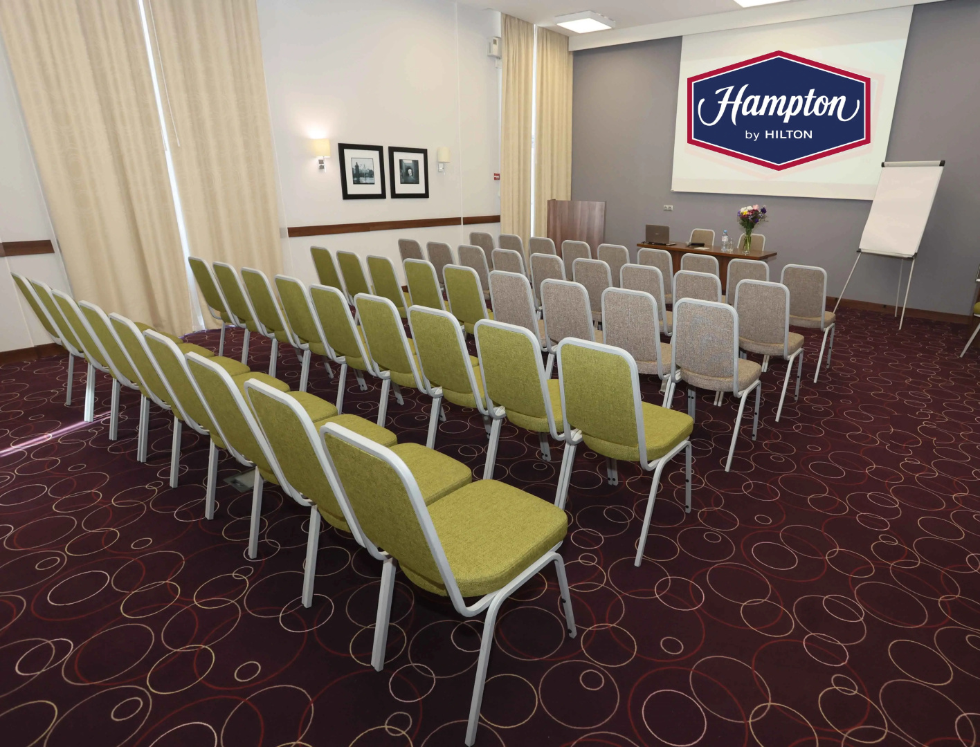 Отель Hampton by Hilton Уфа