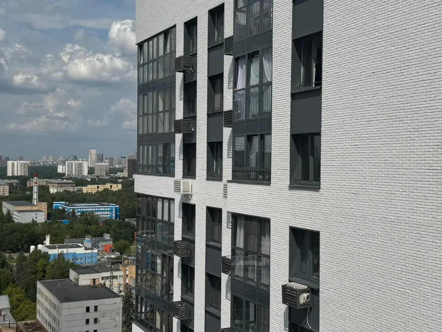 Квартира 1-к на Берзарина 32