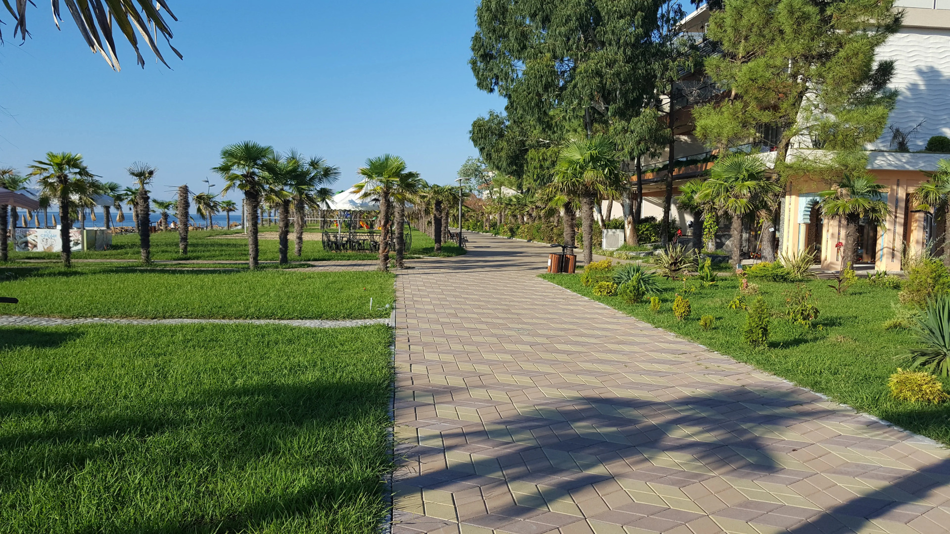 Апартаменты Dream Land Apartments