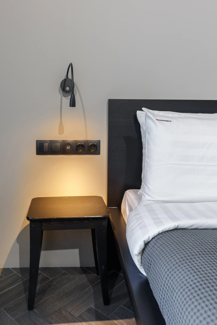 Апартаменты Red Apartments Виктория Осень