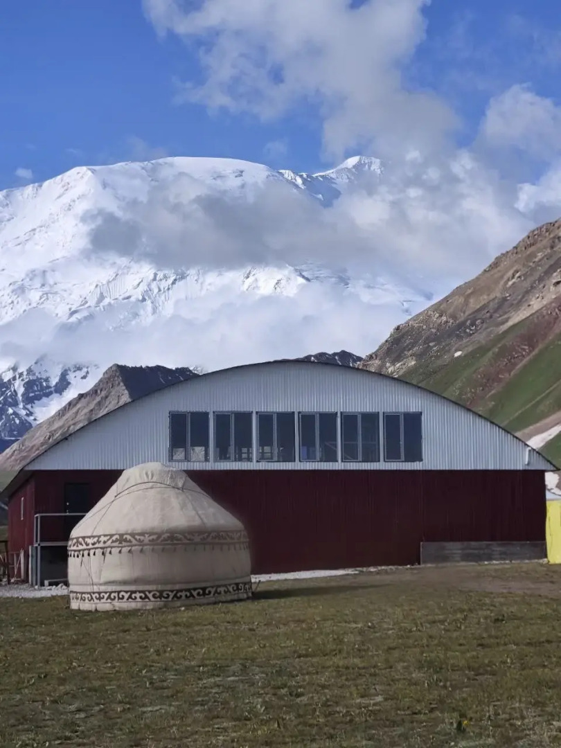 Глэмпинг Achik-Tash Base Camp