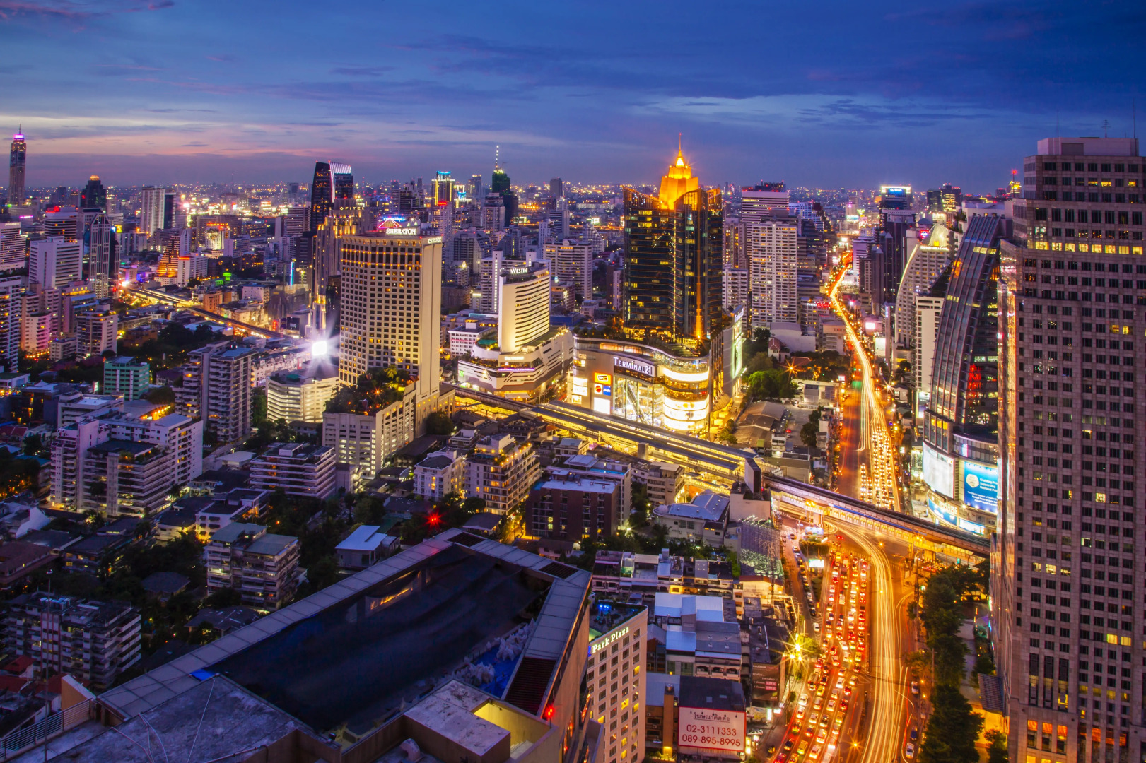 Отель Column Bangkok Hotel