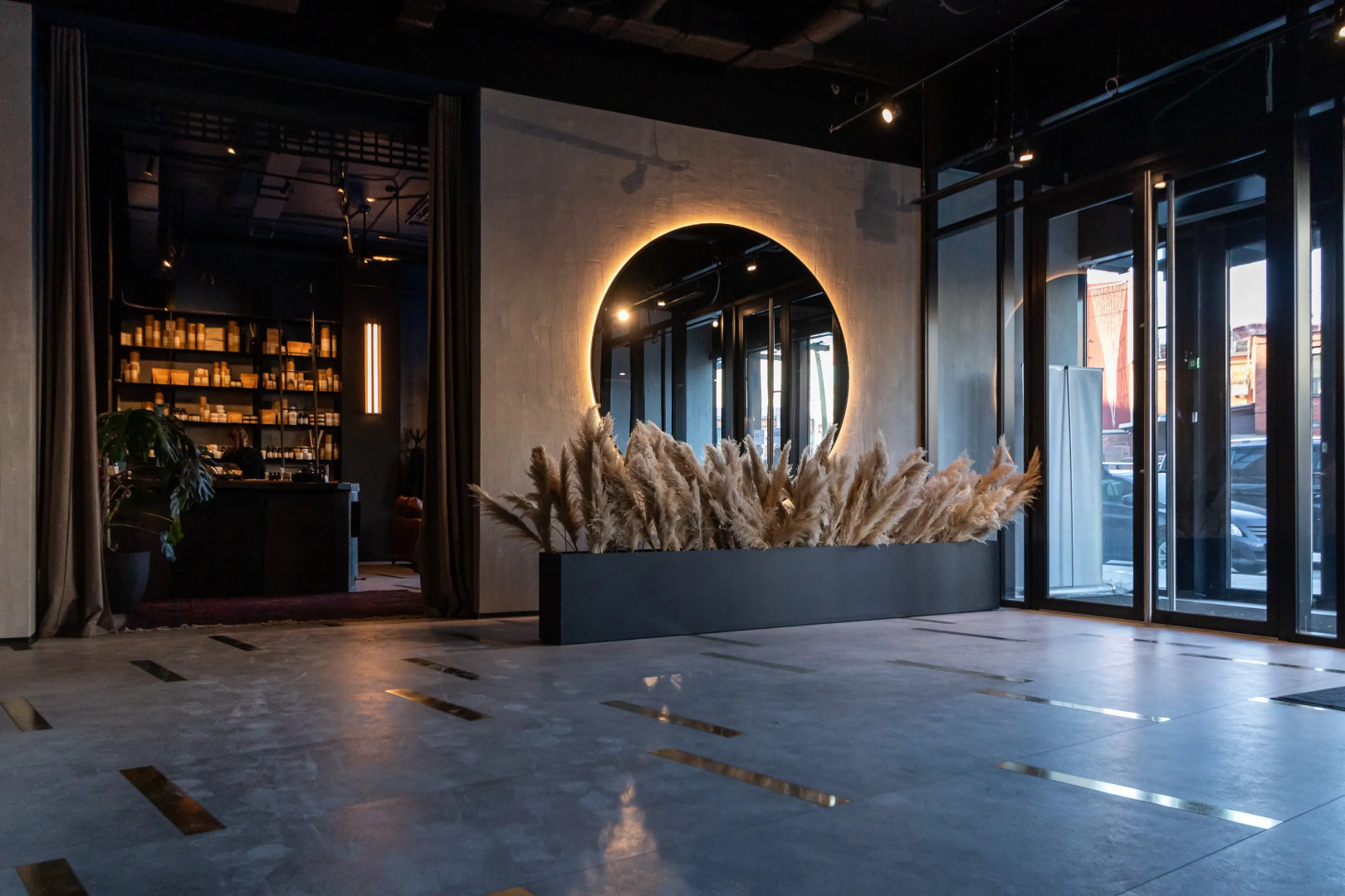 Апартаменты у Площади Александра Невского