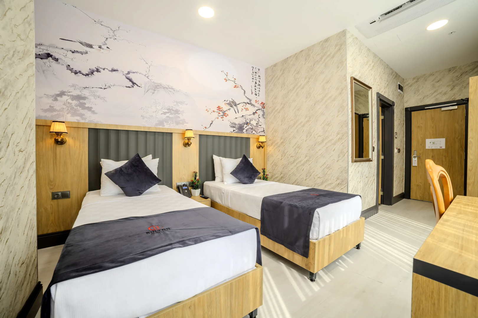 Bulton Hotel Airport