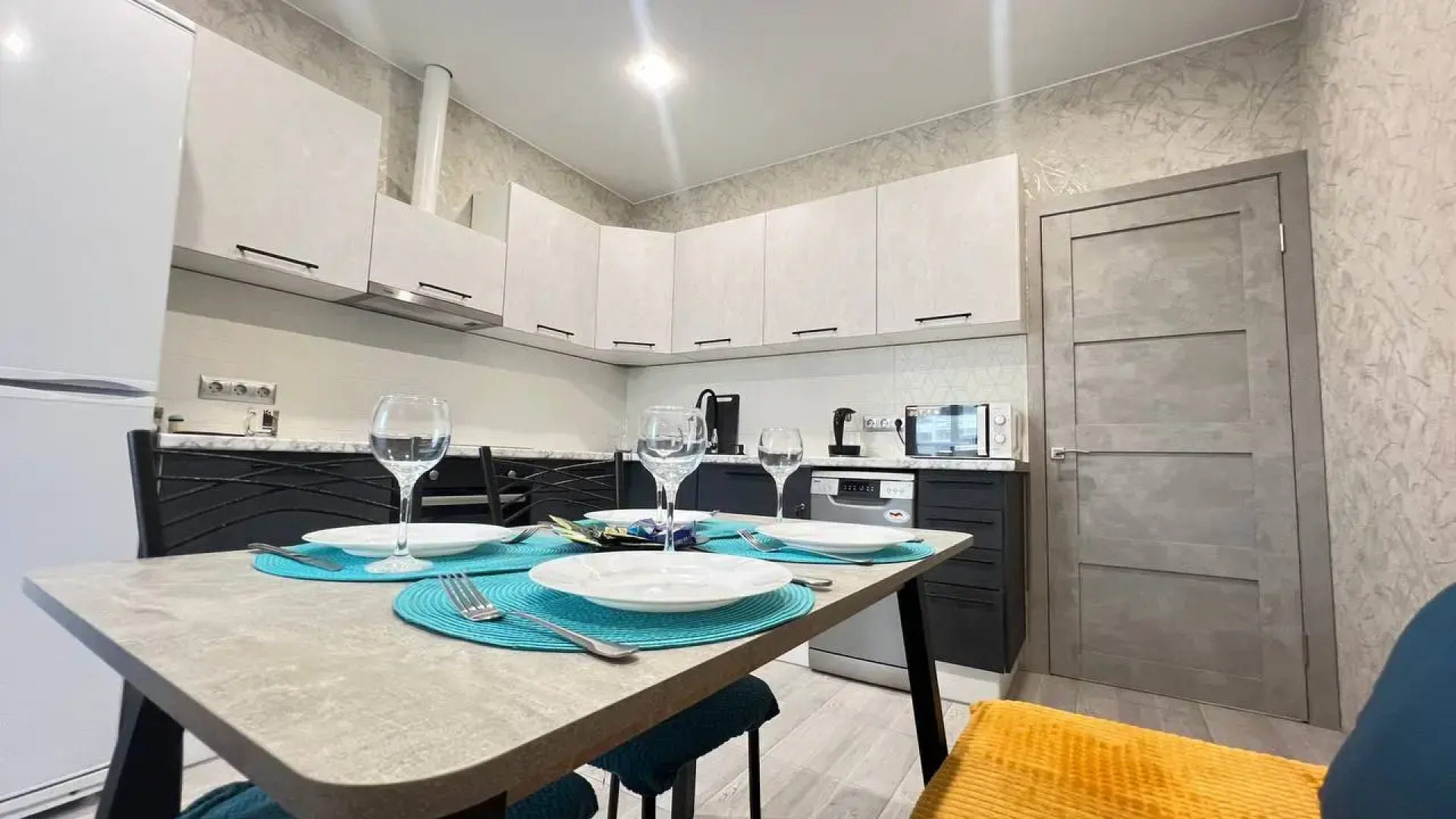 Апартаменты евродвушка напротив парка