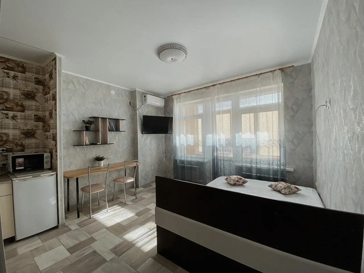 Квартира студия Green FOX с видом на Собор Святого Владимира