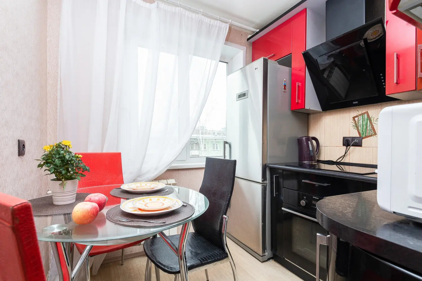 Квартира Двушка с изолированными комнатами, 5 минут до Золотой Нивы