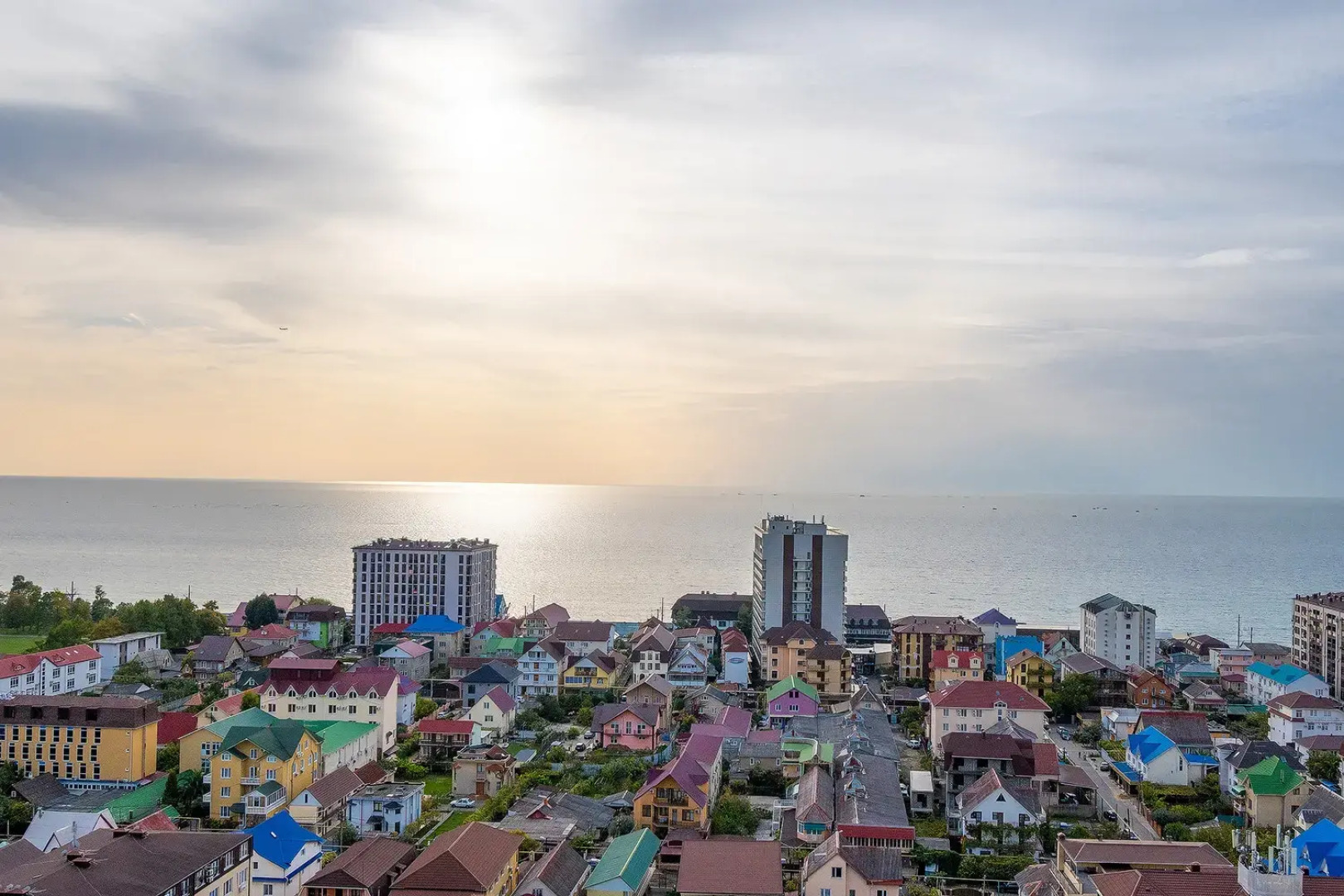 Апартаменты Красивые апартаменты MorskayaSimfonya-2 с панорамой на море, бассейном на территории ЖК