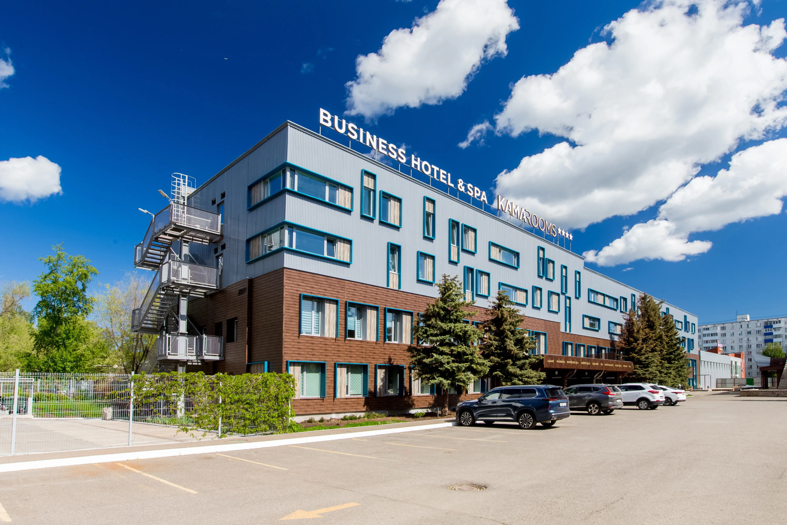 Отель Гостиница Kamarooms Business Hotel & Spa