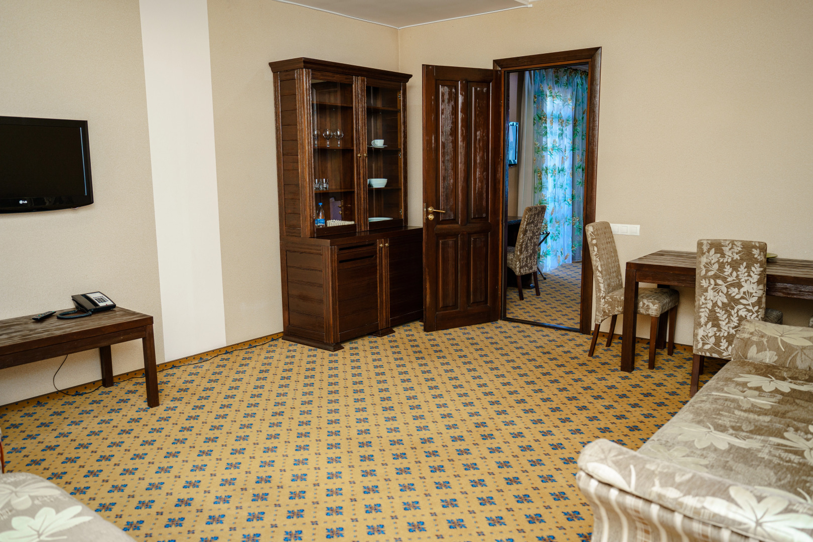 Отель Астарта