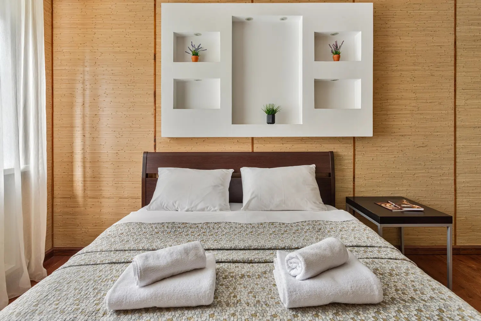 Апартаменты J&N Apartments Двухкомнатные с гидромассажной ванной Советская 10