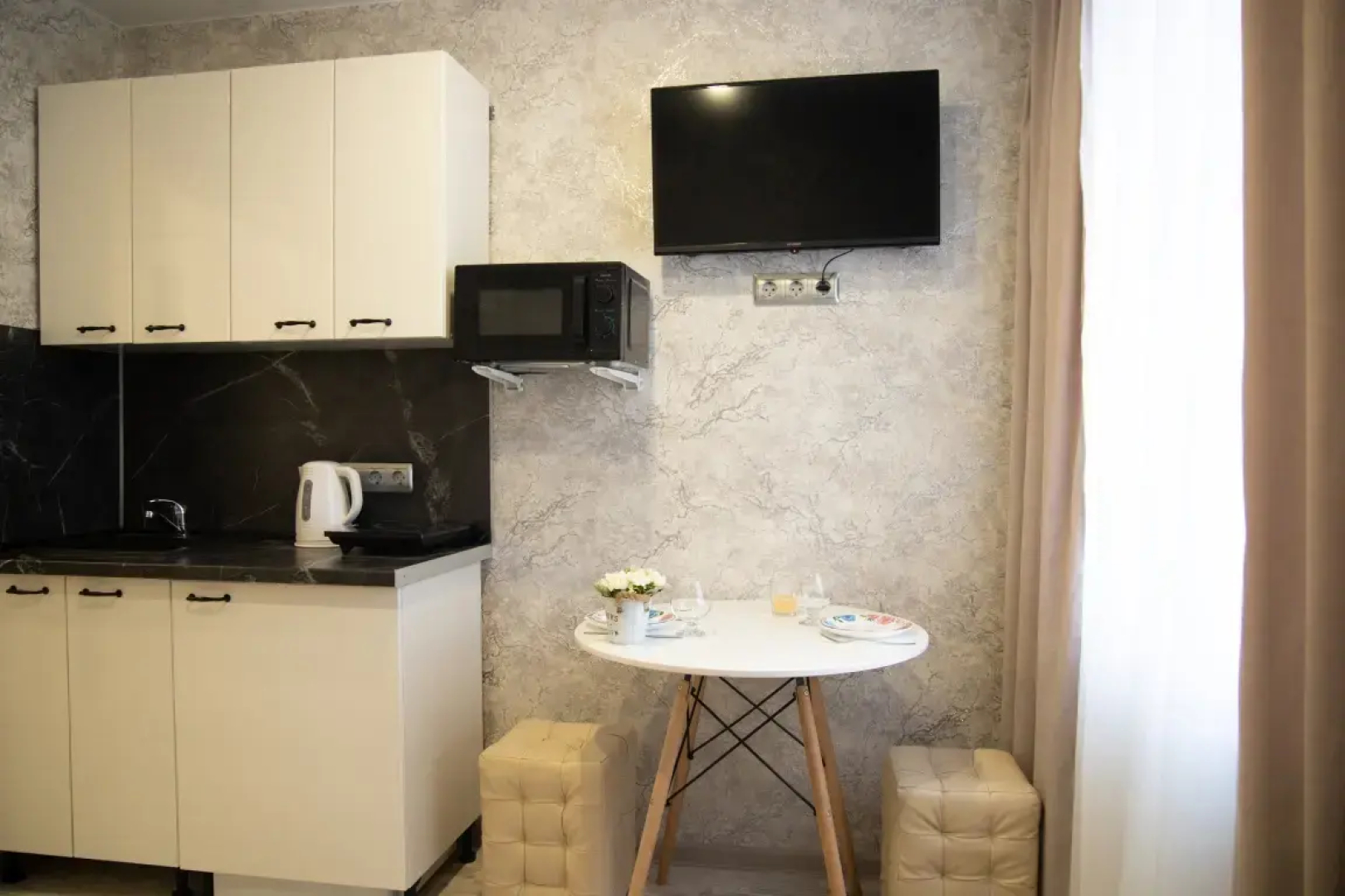 Апартаменты LovelyHome39 у Королевских ворот студия 2