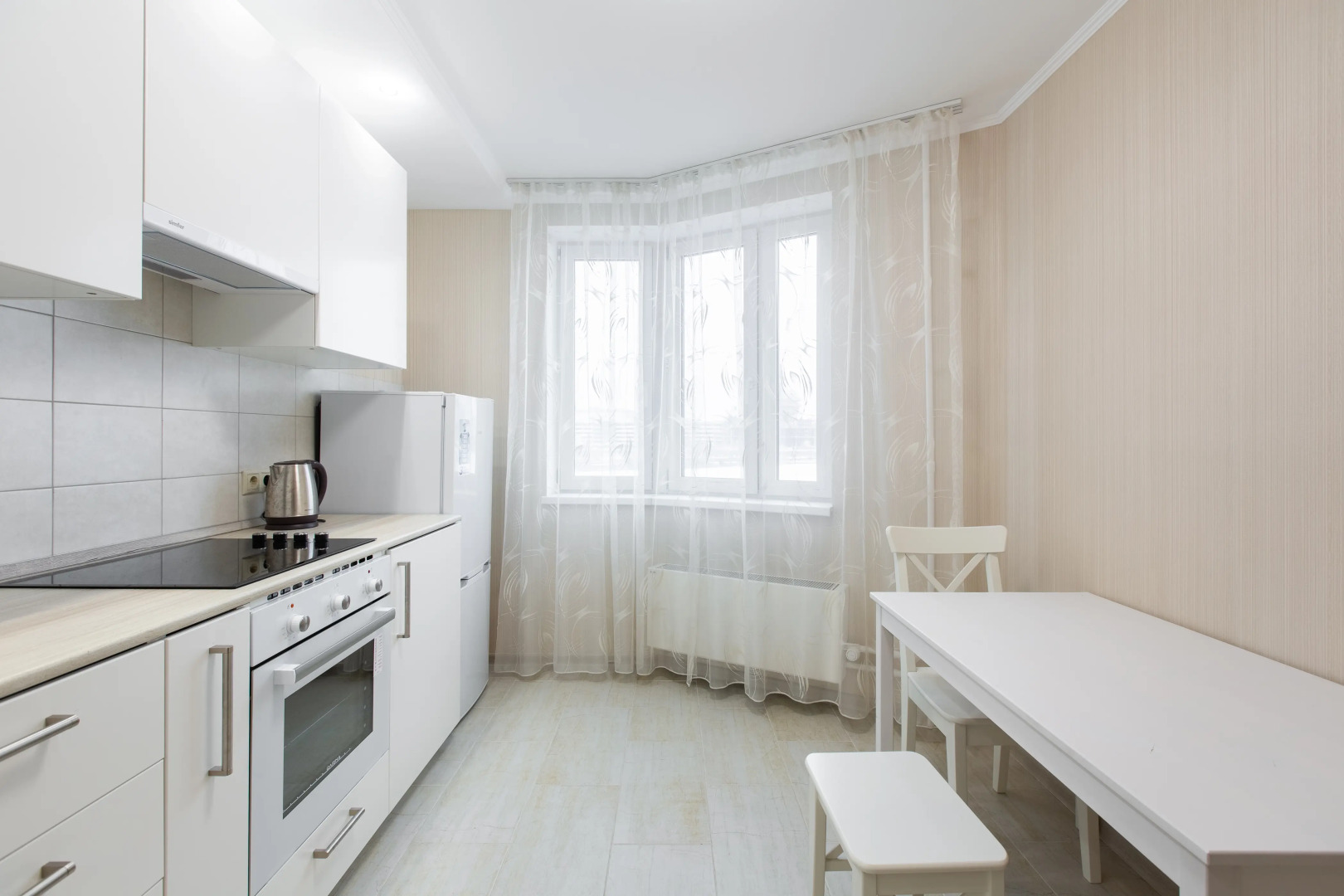 1b  Krasnogrskij 46 Apartments