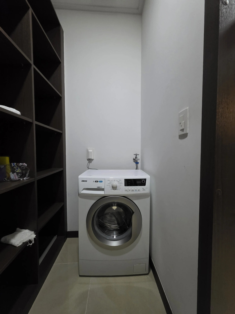 Апартаменты Luxury возле посольства США 2й этаж с шикарным видом на Мечеть