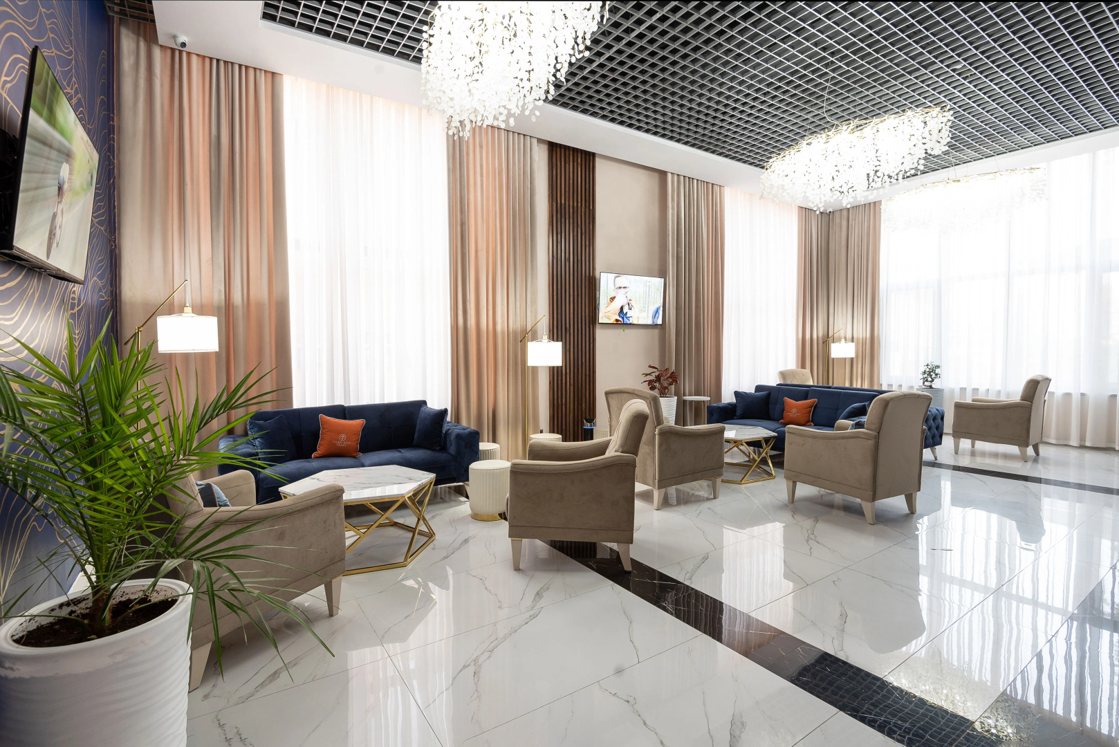 Отель Tauke Khan Plaza