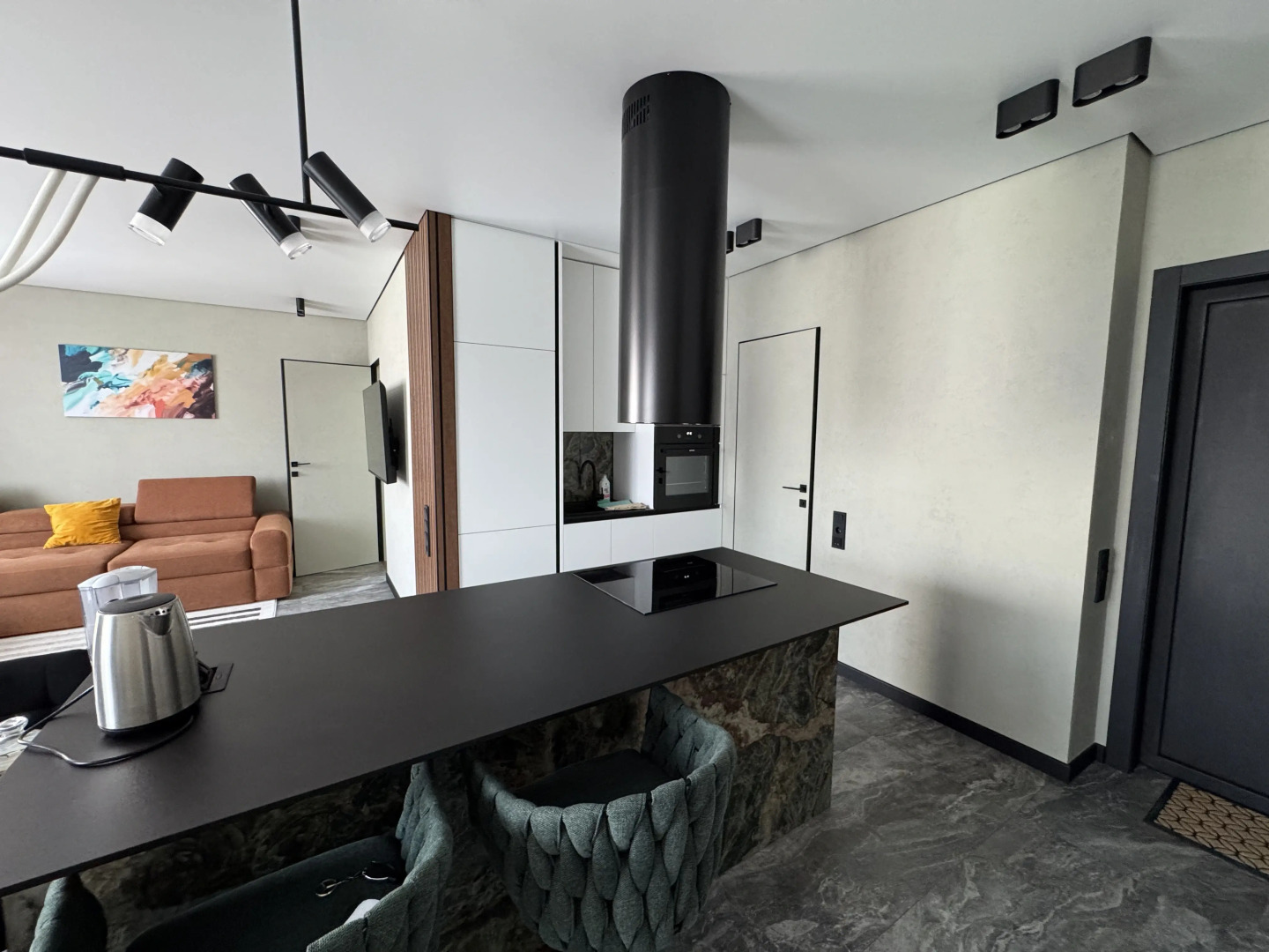 Квартира уютная 2х-к с дизайнерским ремонтом в ЖК Апарт