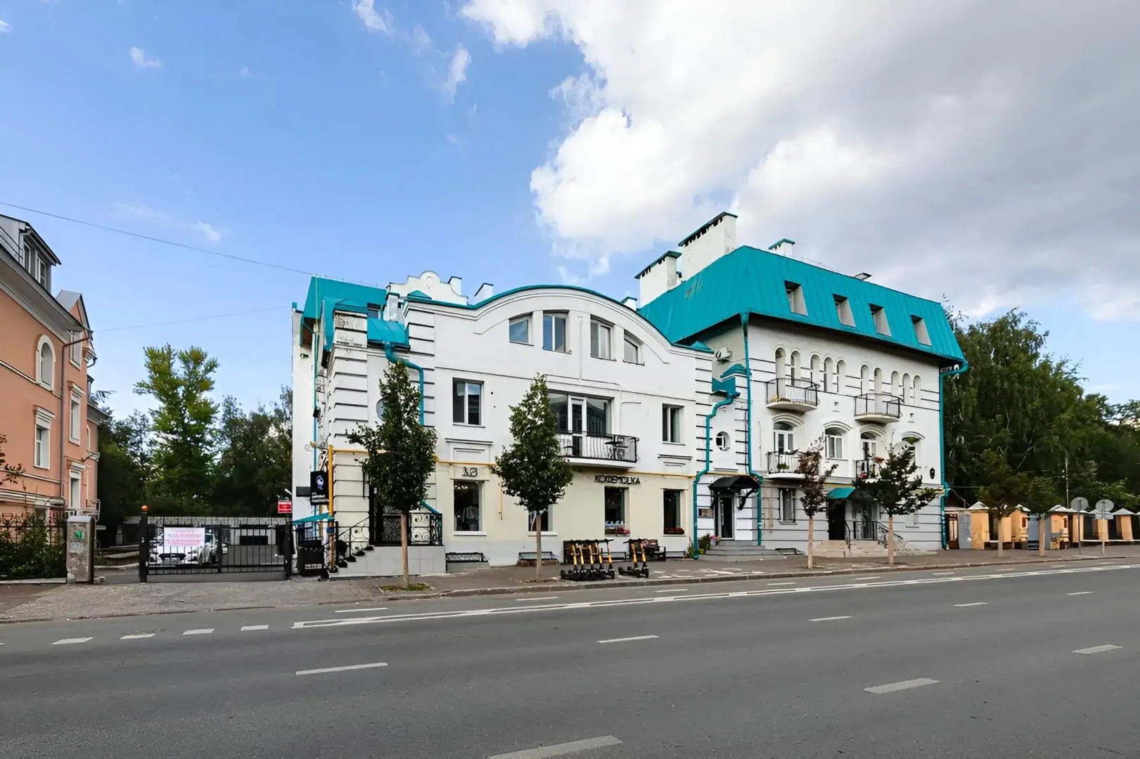 Квартира Двухкомнатная Классическая на Большой Красной 63