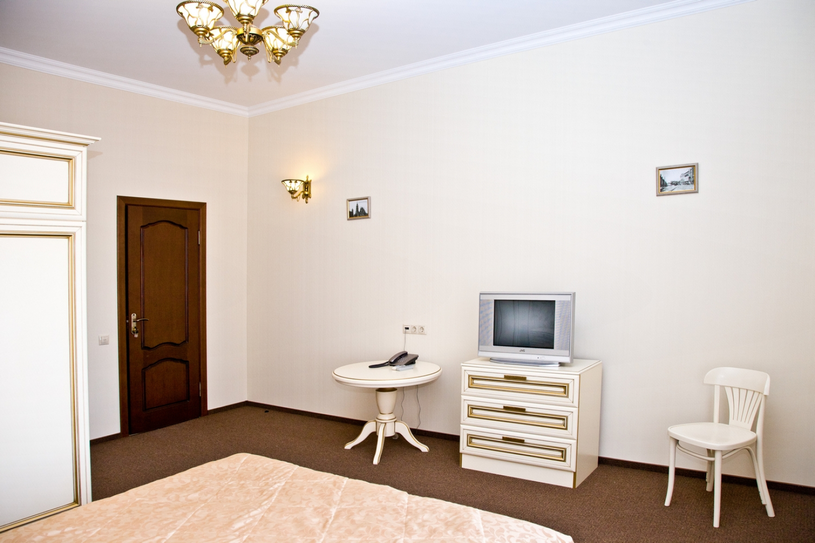 Отель Эльбузд