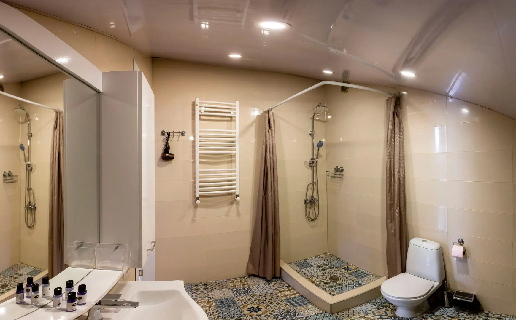 Отель Gvino Minda