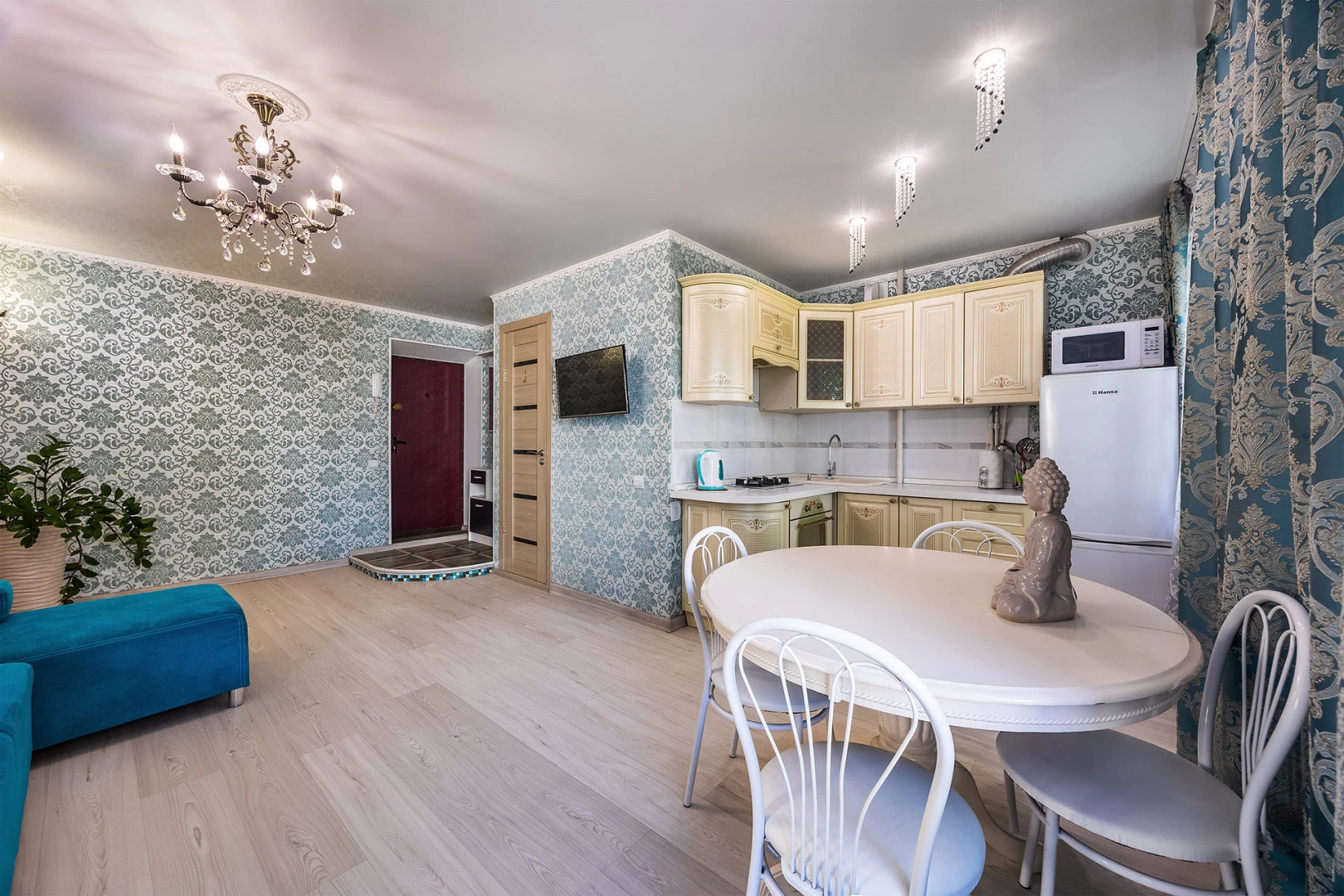 Апартаменты на Иванникова