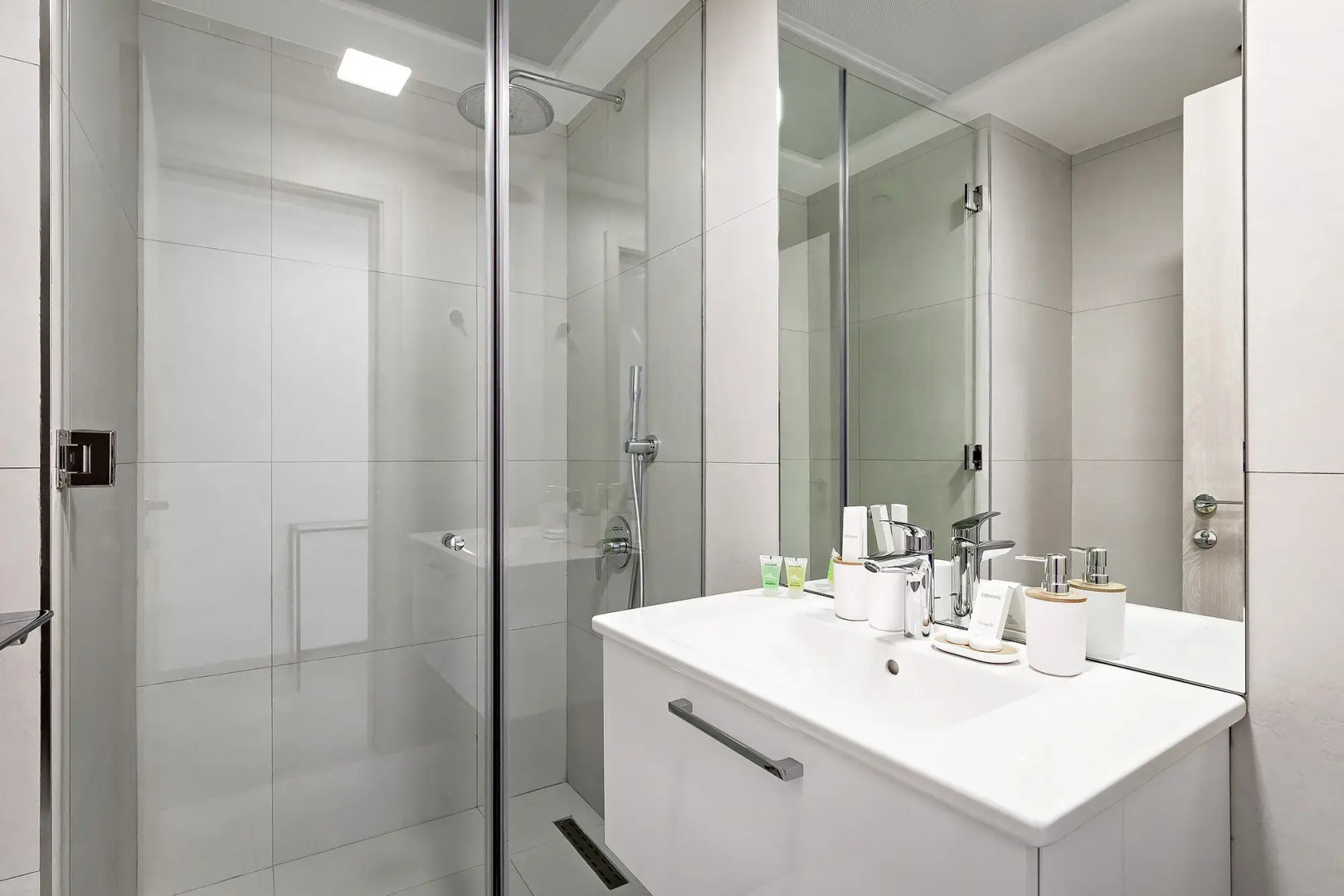 Апартаменты Welcome Home in Luma 22