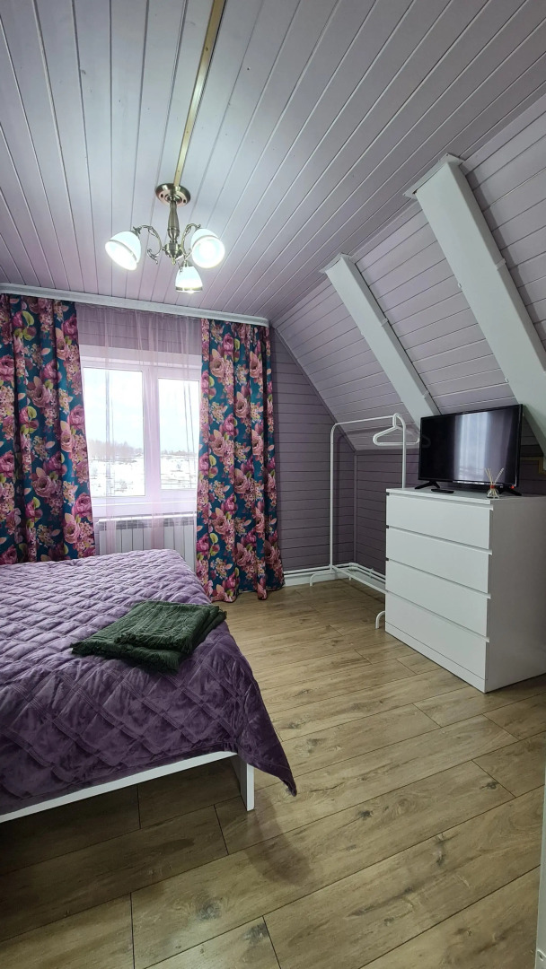 Частный Дом с Красным Залом