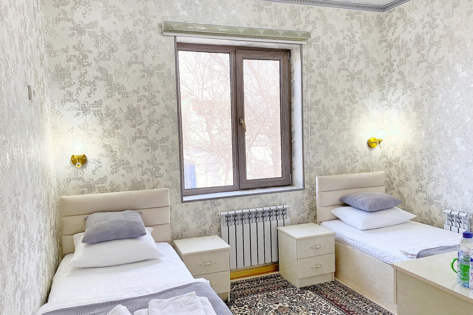 Отель Nanosh East