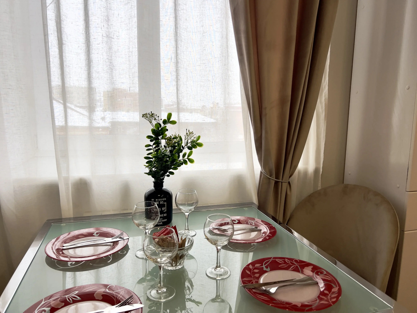 Апартаменты ВыДома в шаге от набережной с видом на Бульвар Дзержинско