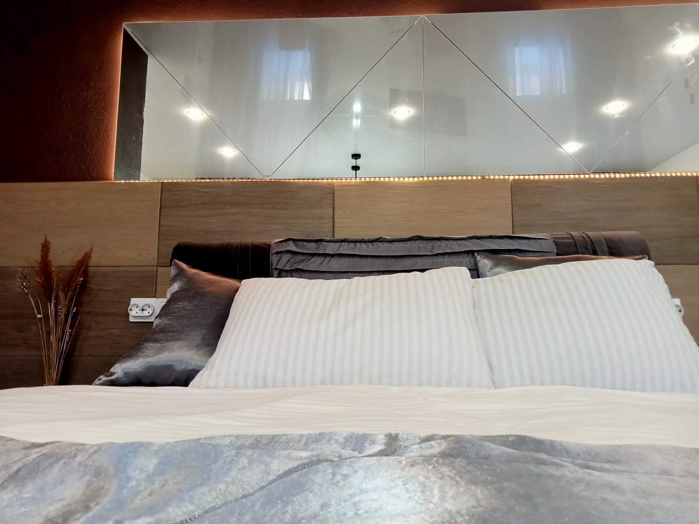 Апартаменты Лофт-Апартаменты на Гагарина 12