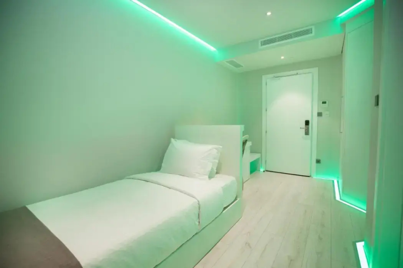 Отель Metro Hotel Tirana