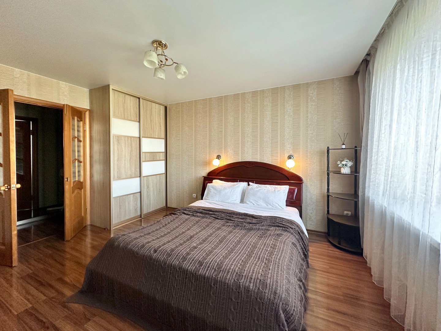 Апартаменты на 100летии 128а на 4х человек