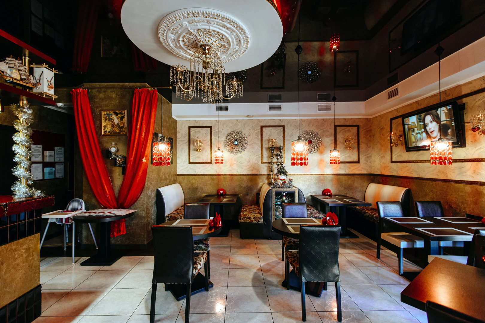 Отель Империал