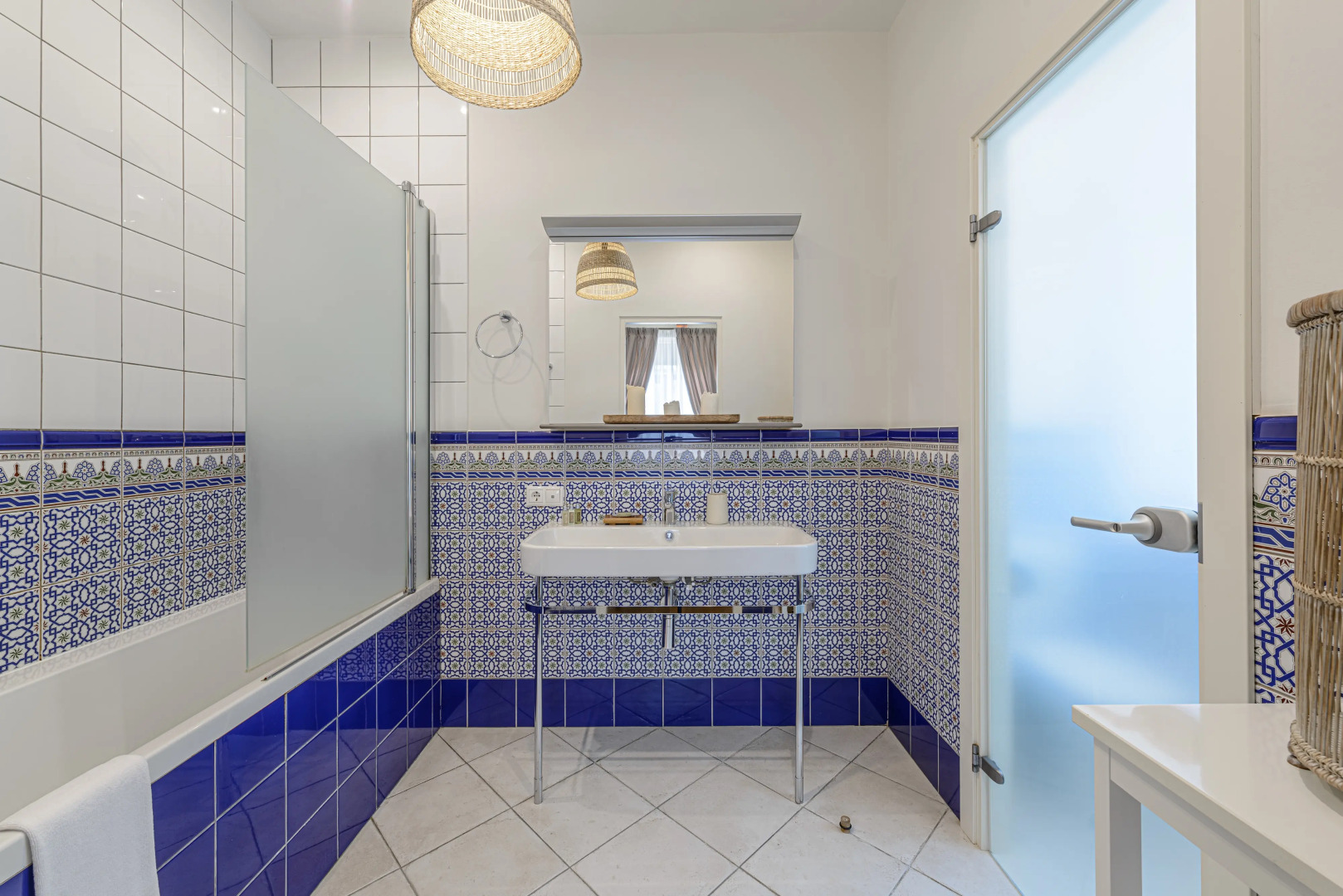 Отель Гермес