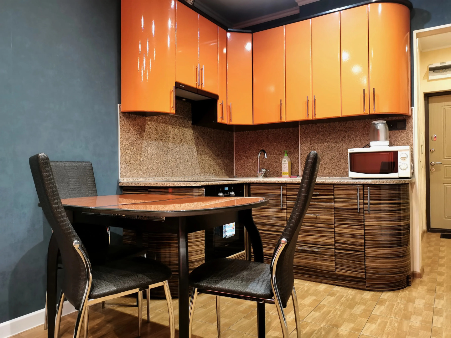 Апартаменты 3-й Восточный проезд 3