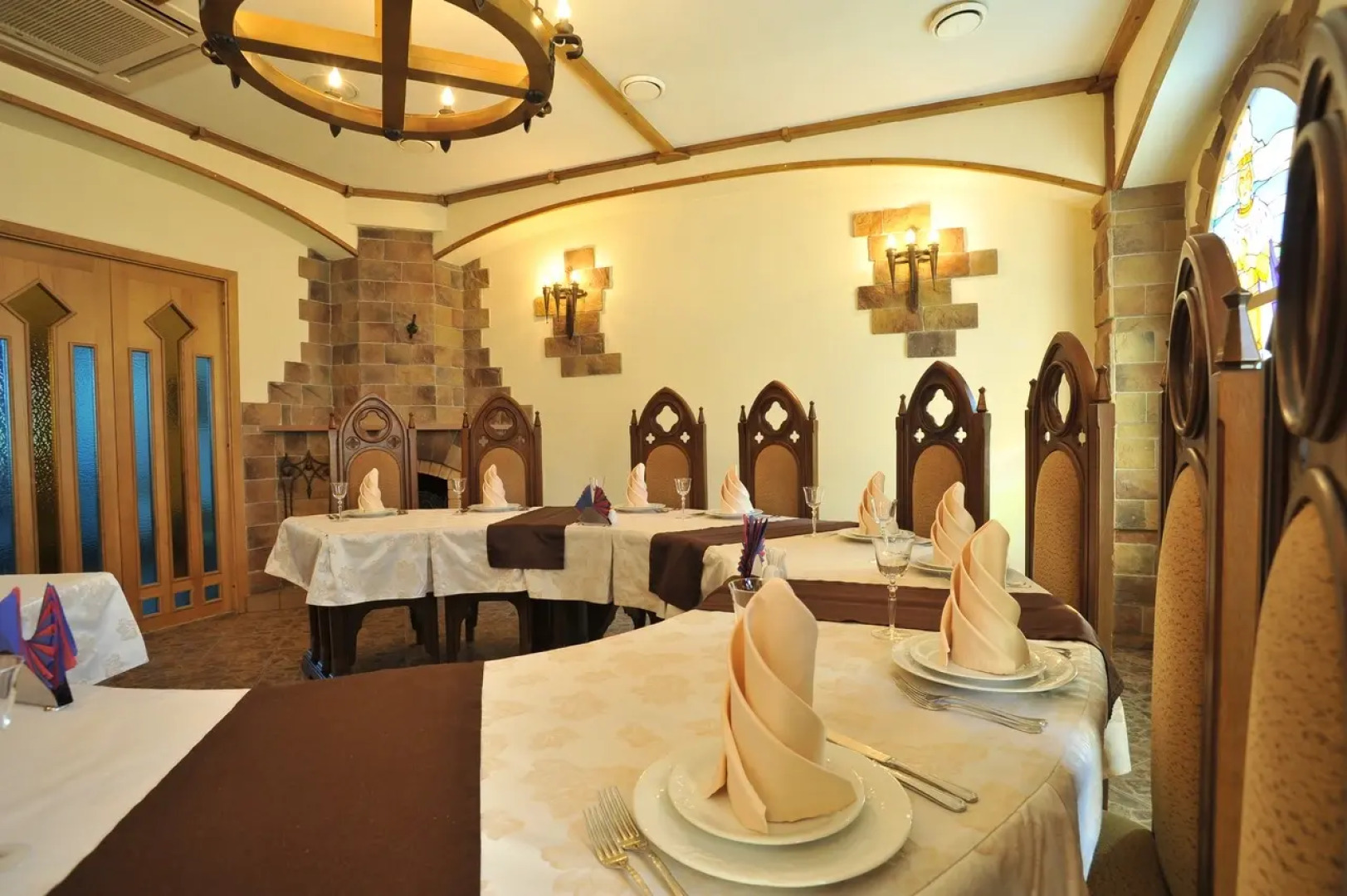 Отель Камелот