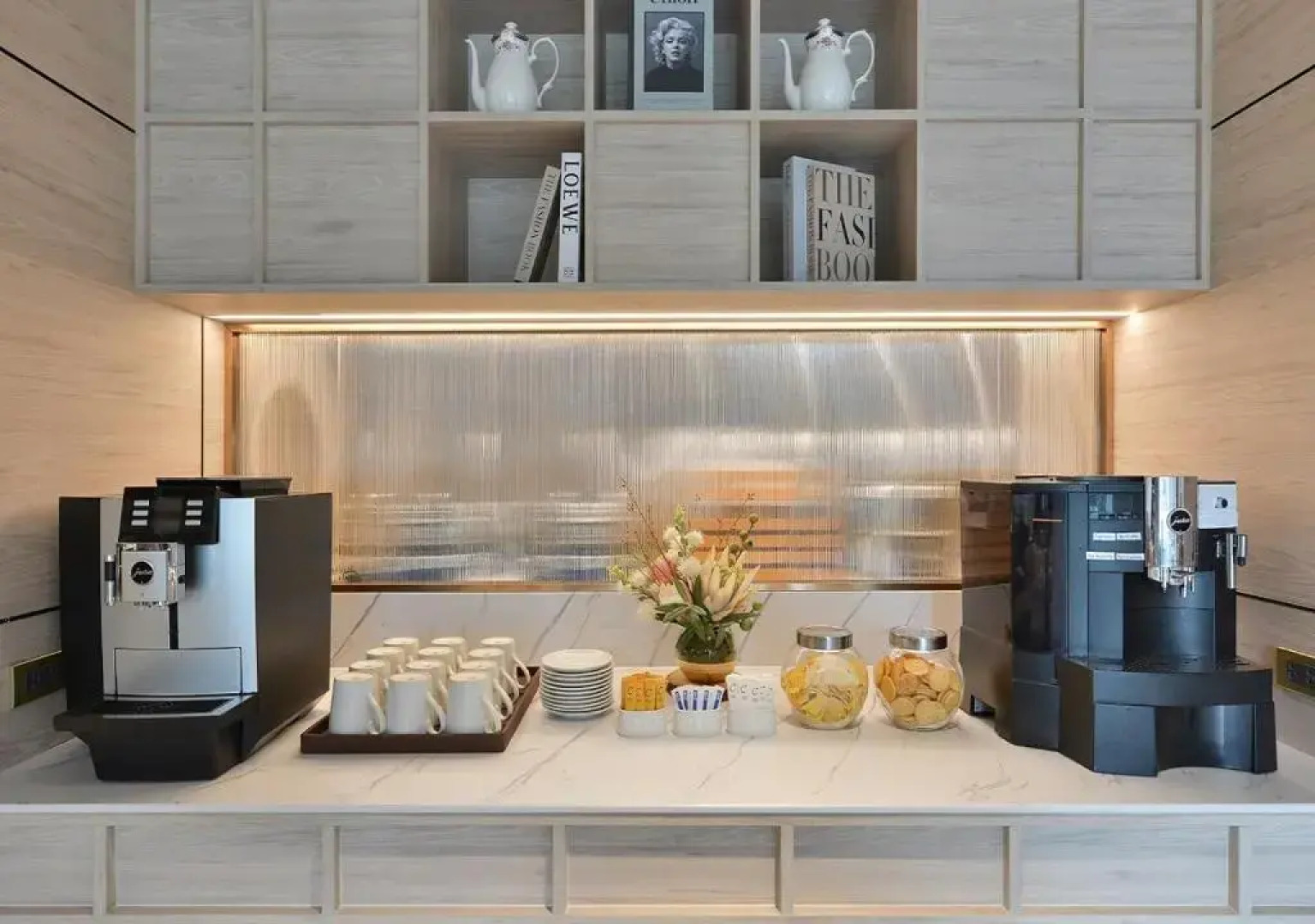 Отель Centre Point Hotel Sukhumvit 10